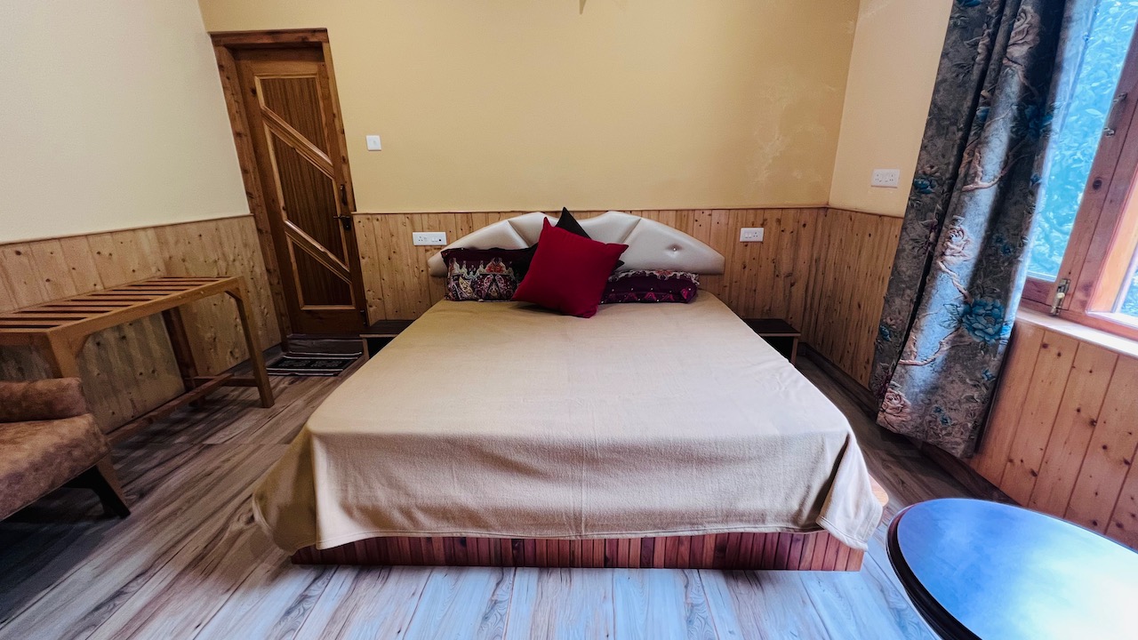 Room listing image